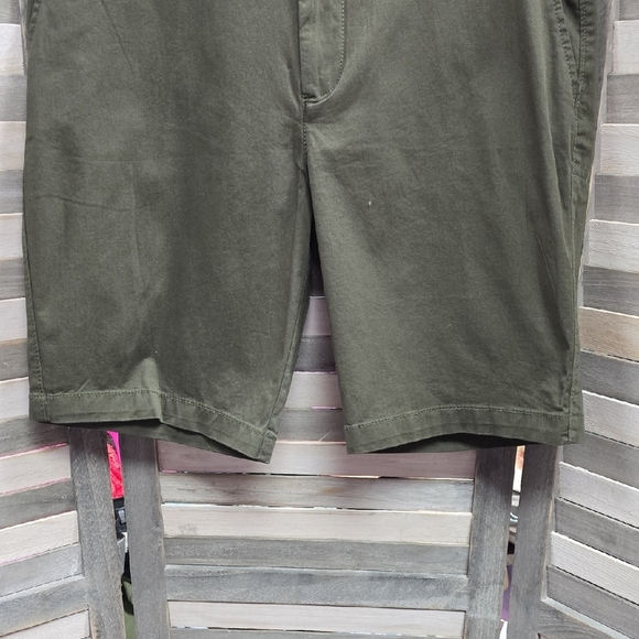 Flat Front Shorts | Goodfellow & Co. | 30 - Picture 3 of 10